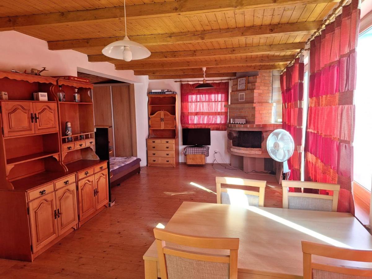 Sunset House Piestany Bungalow Banka المظهر الخارجي الصورة