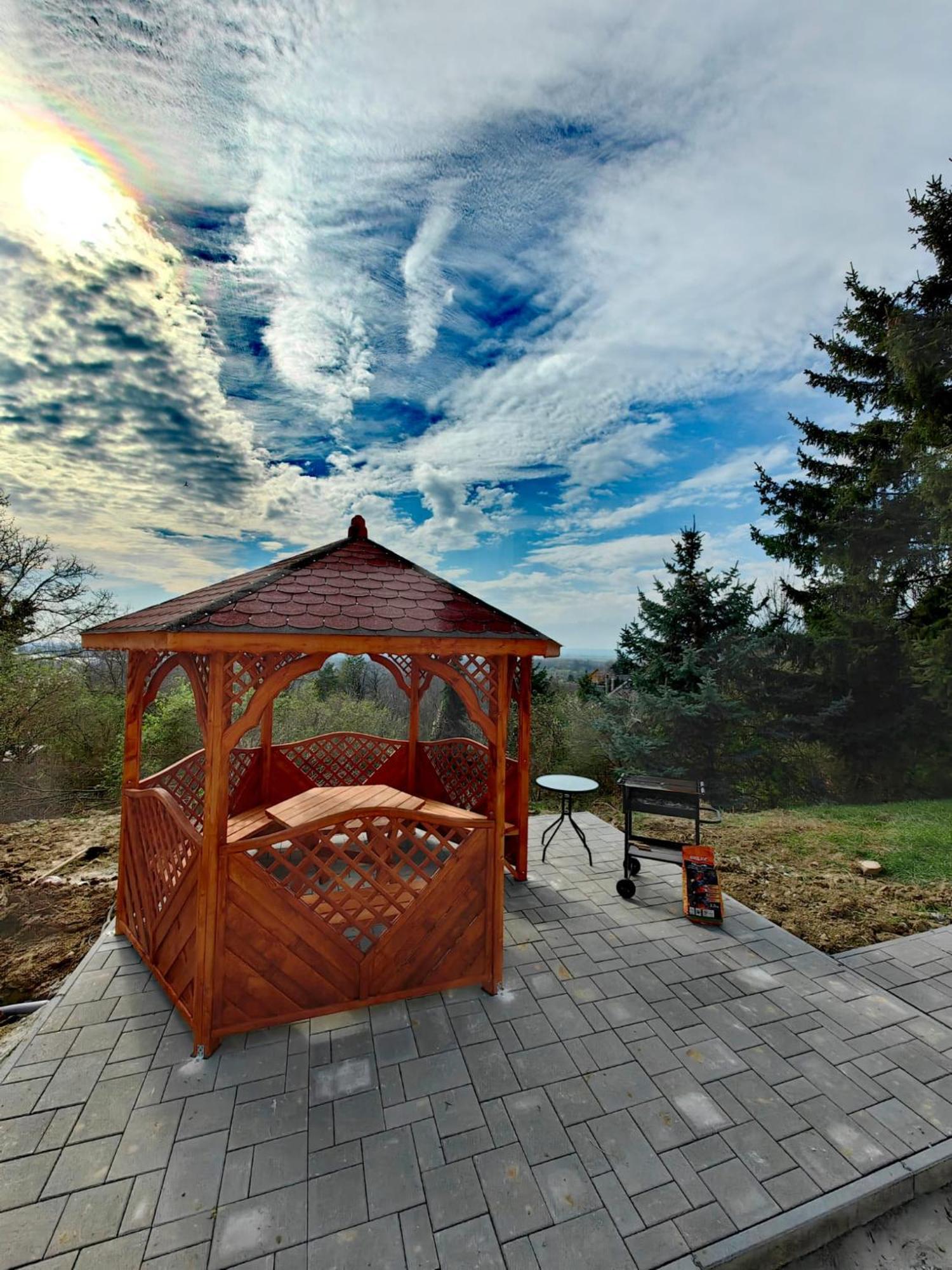 Sunset House Piestany Bungalow Banka المظهر الخارجي الصورة
